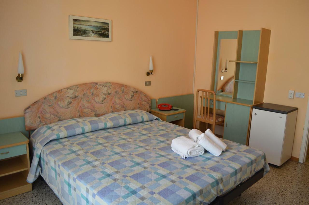 Hotel Lauretta Bellaria – Igea Marina Kültér fotó