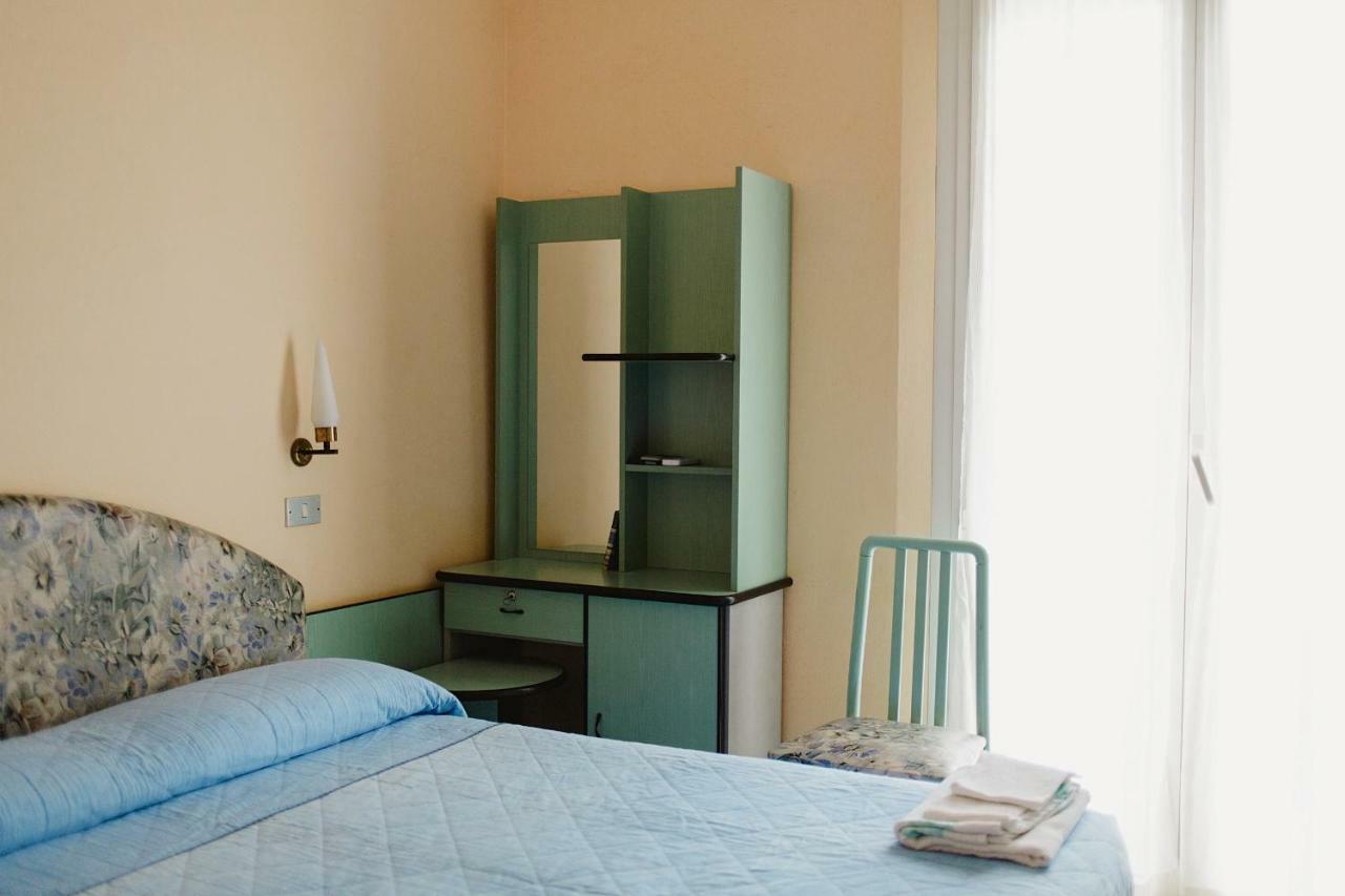 Hotel Lauretta Bellaria – Igea Marina Kültér fotó