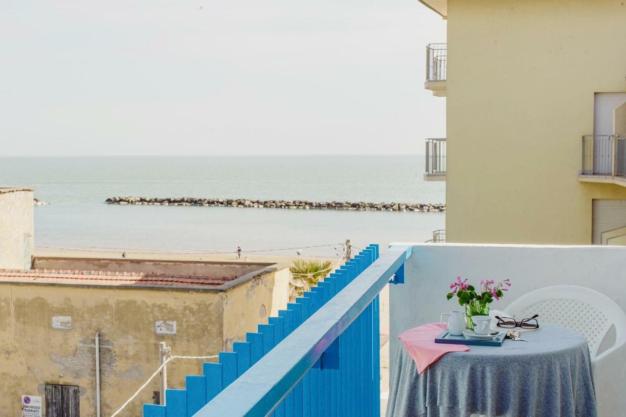 Hotel Lauretta Bellaria – Igea Marina Kültér fotó