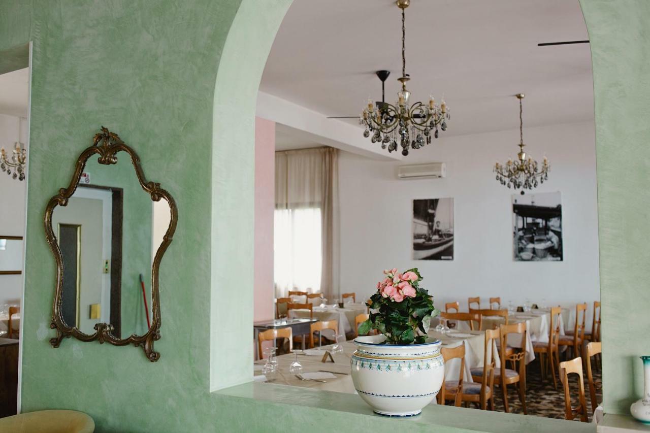 Hotel Lauretta Bellaria – Igea Marina Kültér fotó