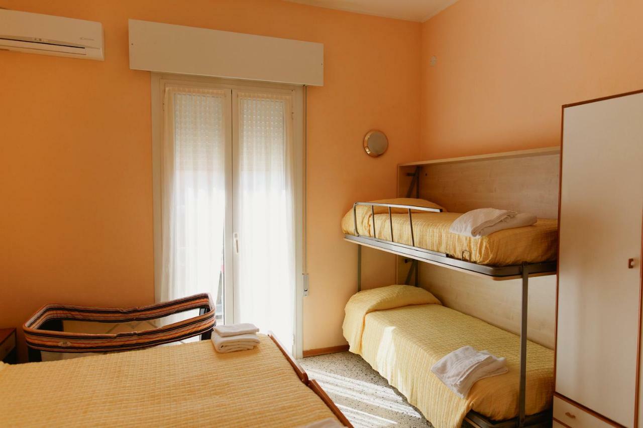 Hotel Lauretta Bellaria – Igea Marina Kültér fotó