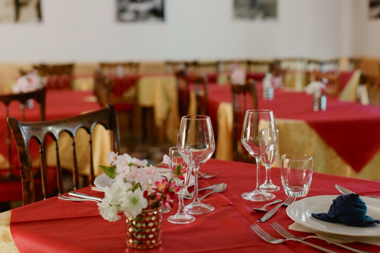 Hotel Lauretta Bellaria – Igea Marina Kültér fotó