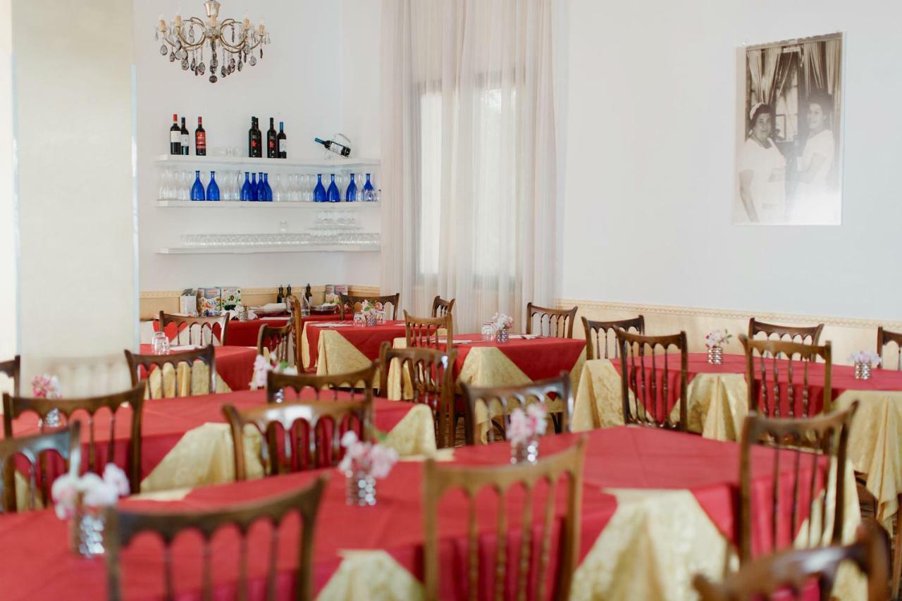 Hotel Lauretta Bellaria – Igea Marina Kültér fotó
