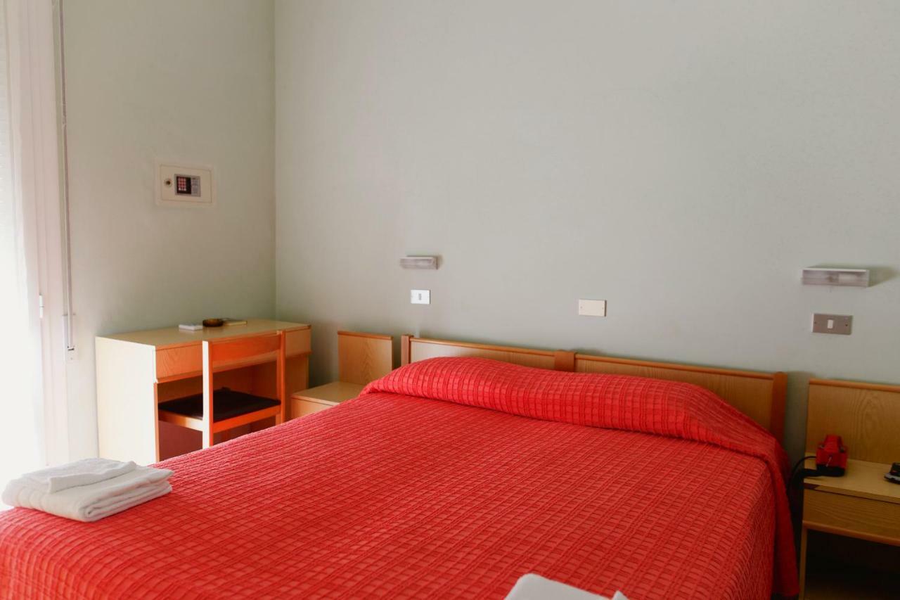 Hotel Lauretta Bellaria – Igea Marina Kültér fotó